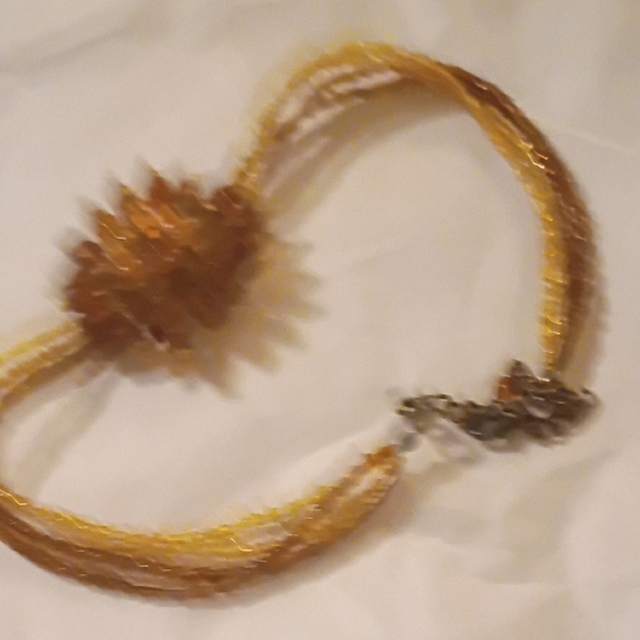 Vintage Elegant Beaded Necklace with Floral Pendant Choker - Picture 6 of 8